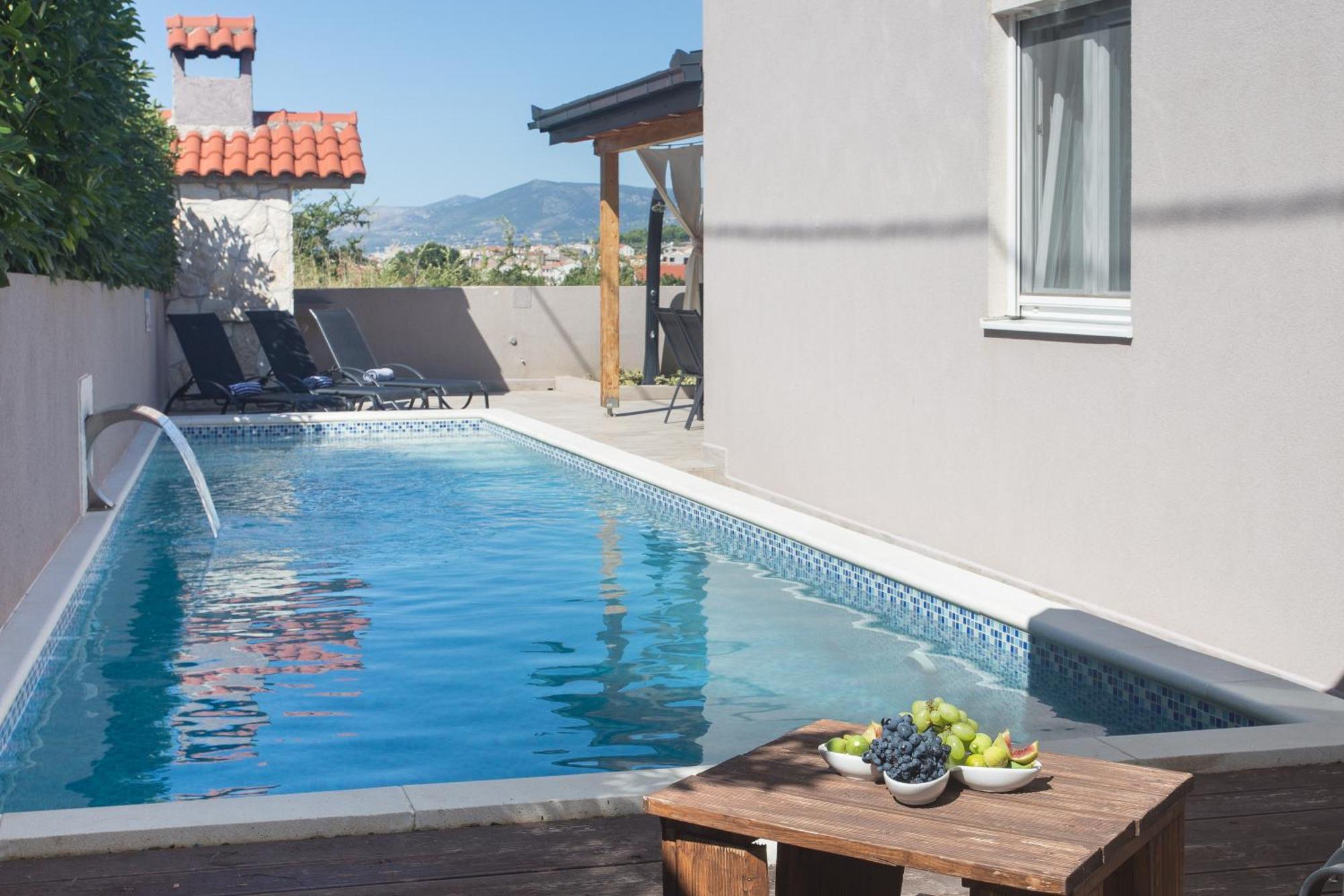 Life - New And Luxury Holiday House Kaštela Zewnętrze zdjęcie