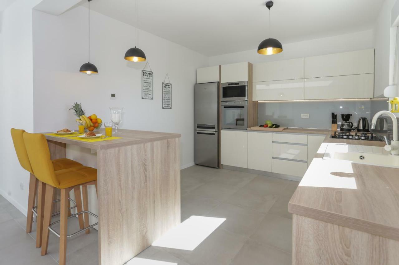 Life - New And Luxury Holiday House Kaštela Zewnętrze zdjęcie